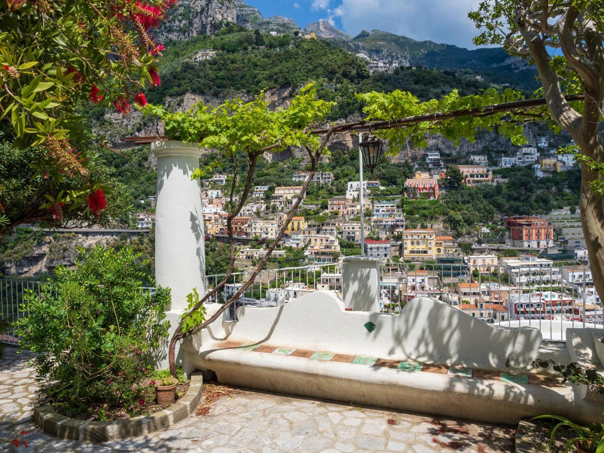 Casa Bijou - De Vivo Realty Guest house