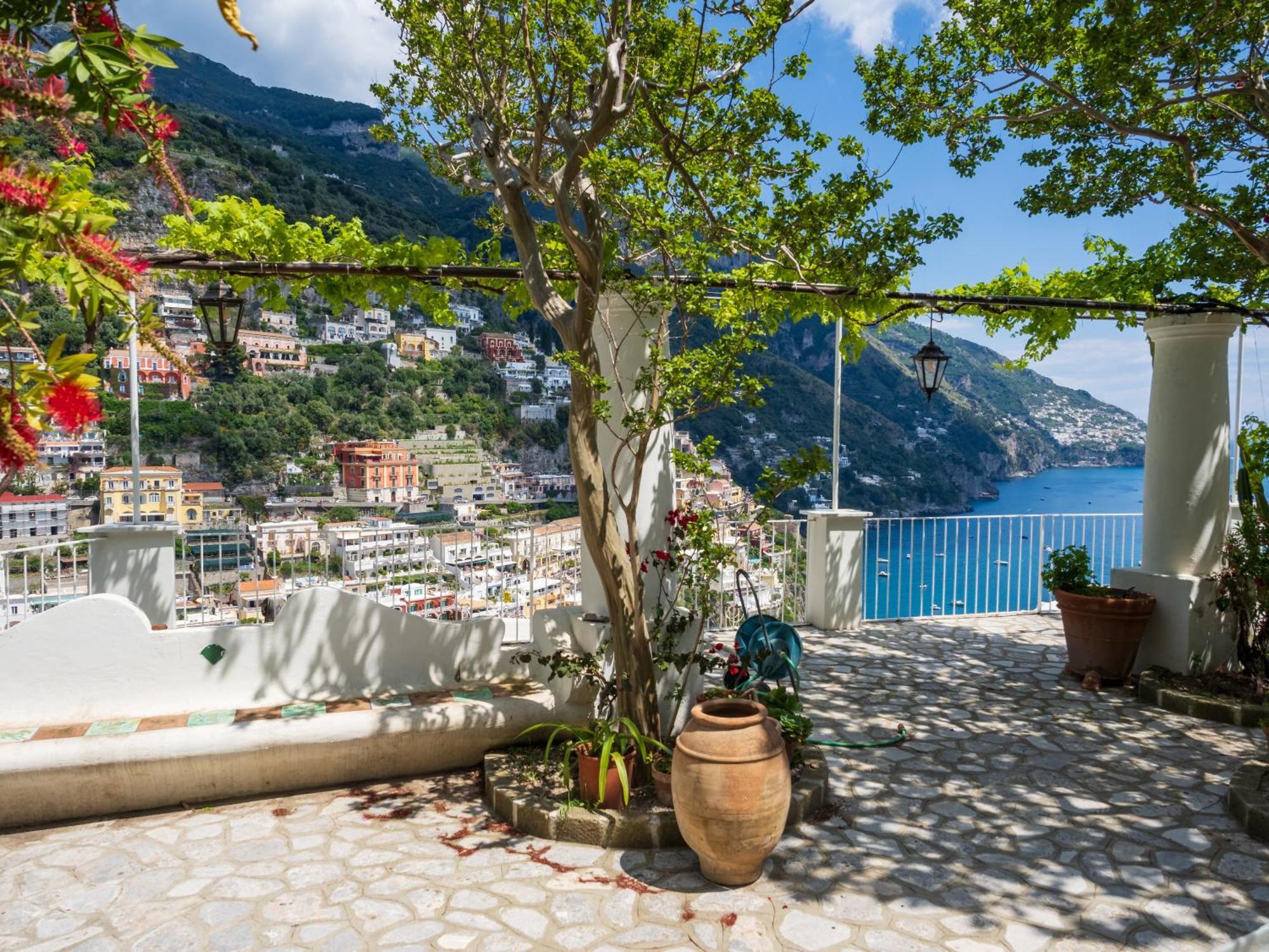 Casa Bijou - De Vivo Realty Guest house