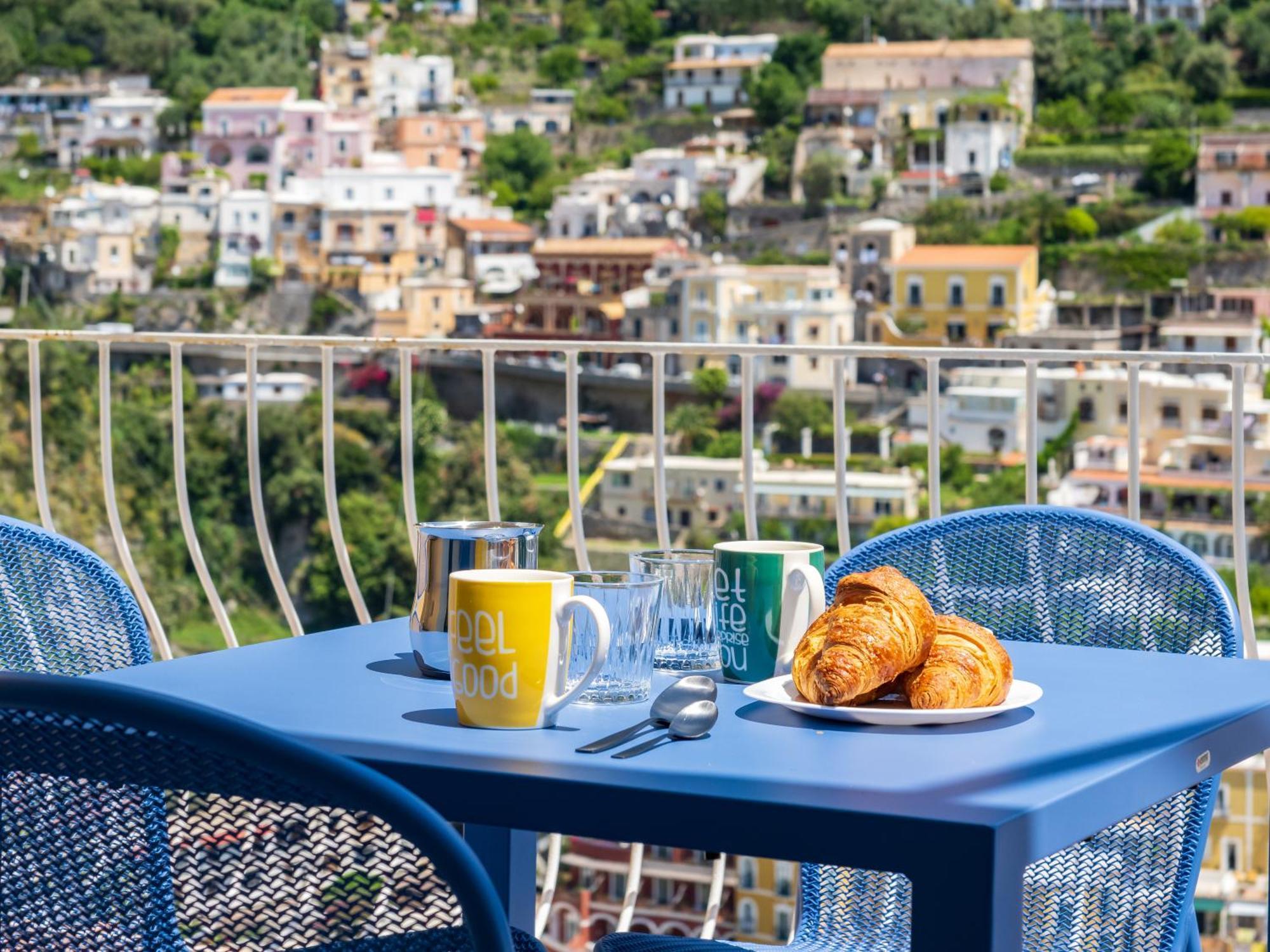 Casa Bijou - De Vivo Realty Guest house *